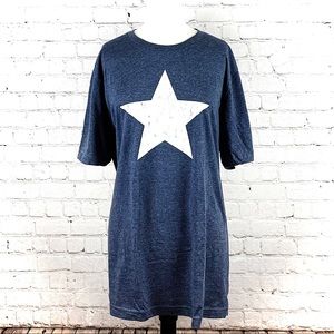 NWOT ~ Distressed Star T-Shirt XL